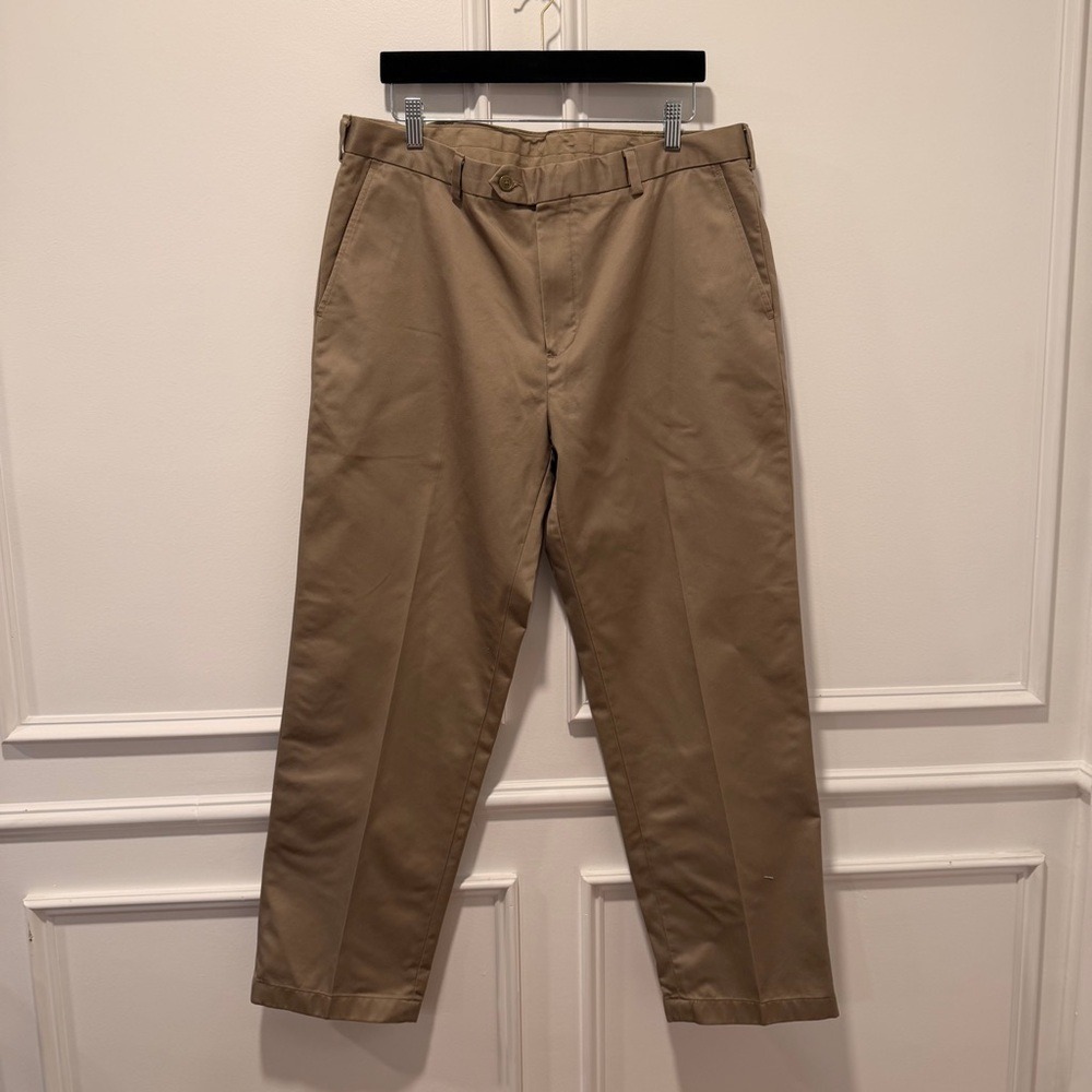 Jos.‎ A. Bank Traveler Men's Size 36x29 Khaki Dress Pants Original Fit Pleated